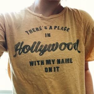 ❌ SOLD ❌ Mustard yellow tee shirt